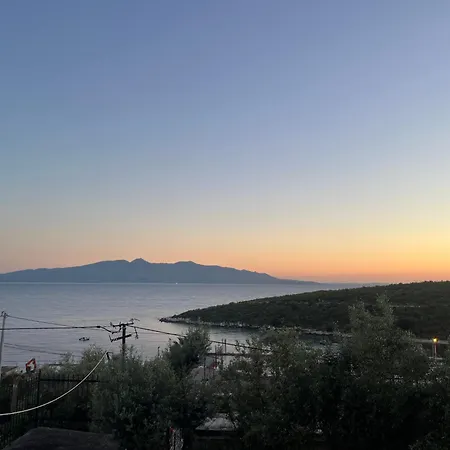 Dub Hostel Σαράντα