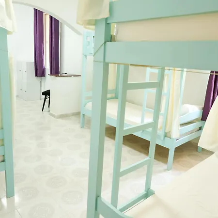 Hostel Dub *